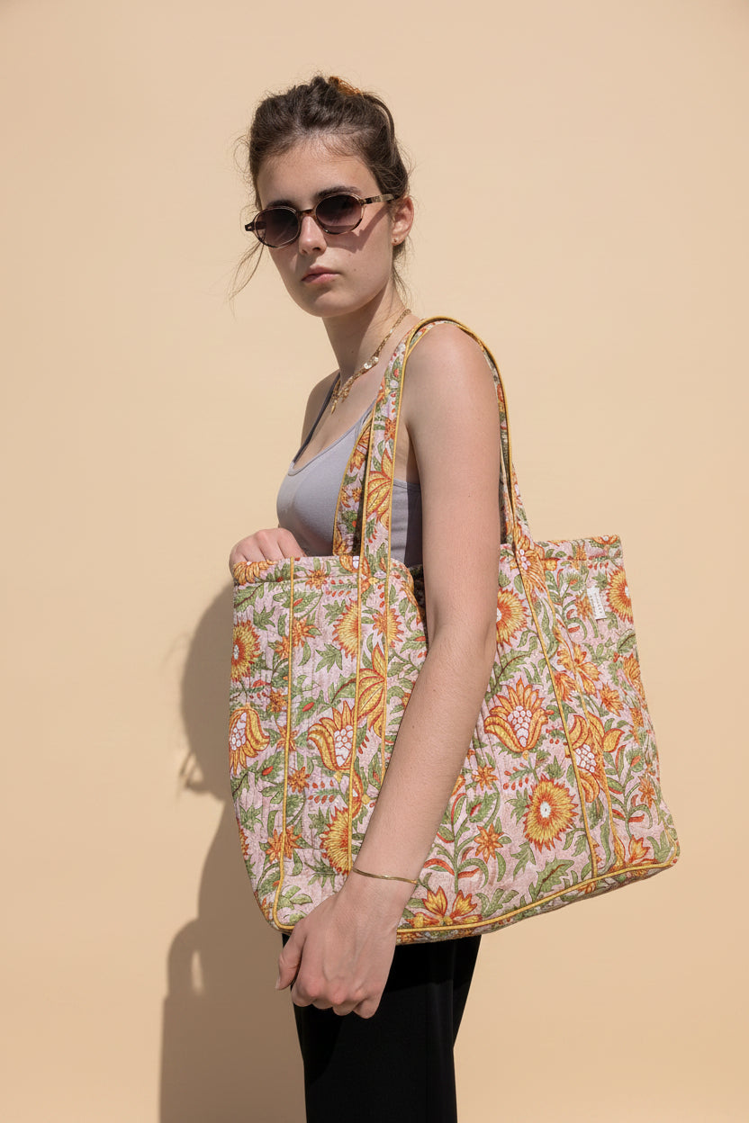 sac cabas femme en coton matelassé imprimé à la main selon la technique du block print umanari